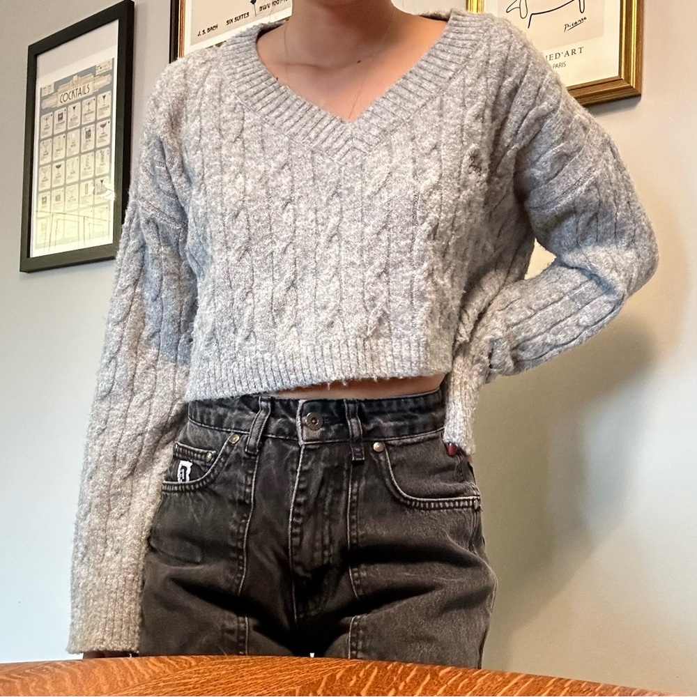 BDG cropped grey sweater